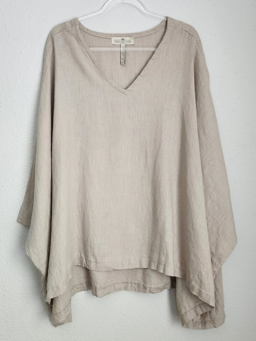 CROWN LINEN DESIGNS 100% Linen Luxe Neutral Oatmeal Poncho Top O/S